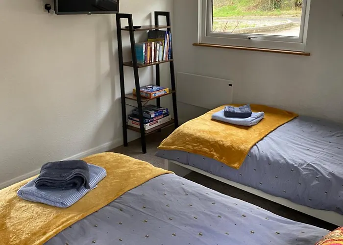 Cosy North Devon Lodge Within Hartland Forest